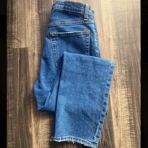 Abercrombie Ankle Straight - Ultra High Rise